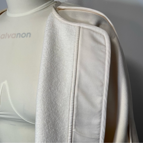 Kit and Ace dolman sweatshirt - Picture 5 of 7